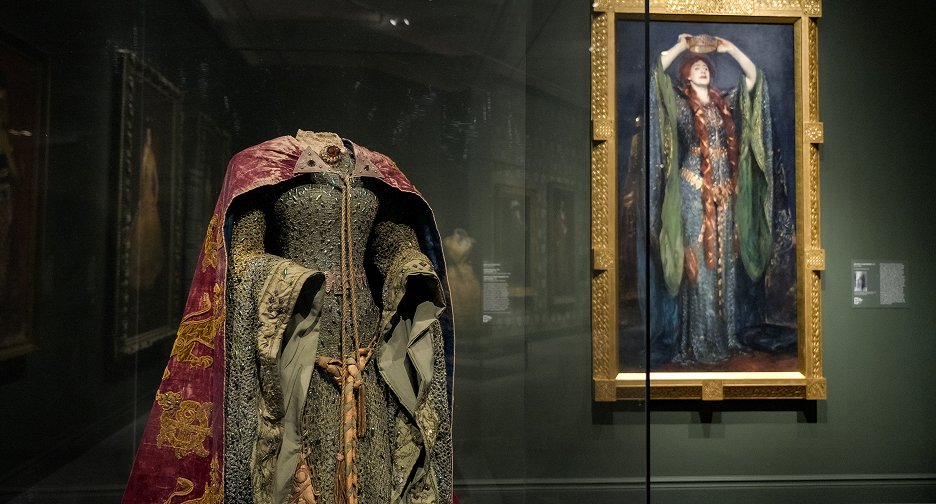 EOS: John Singer Sargent – móda a půvab
(2024)